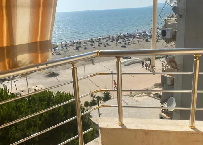 Margo Sea View Apartment